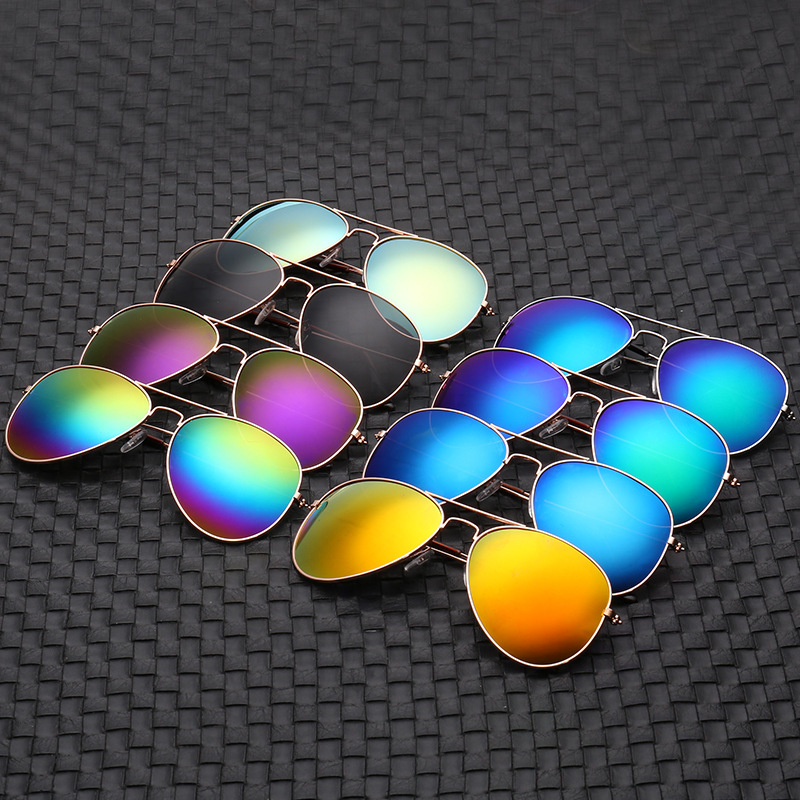 Nuovi Occhiali da Sole da Pilo - Decorative Mirror recensione e prezzo